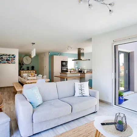 Maison Moderne Avec Jardin - 5min De La